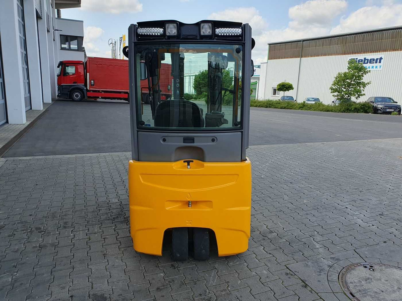 Jungheinrich EFG 215 / Triplex: 4.25m! / SS / nur 2.184h! - Elektrische heftruck: afbeelding 5 Jungheinrich EFG 215 / Triplex: 4.25m! / SS / nur 2.184h! - Elektrische heftruck: afbeelding 5