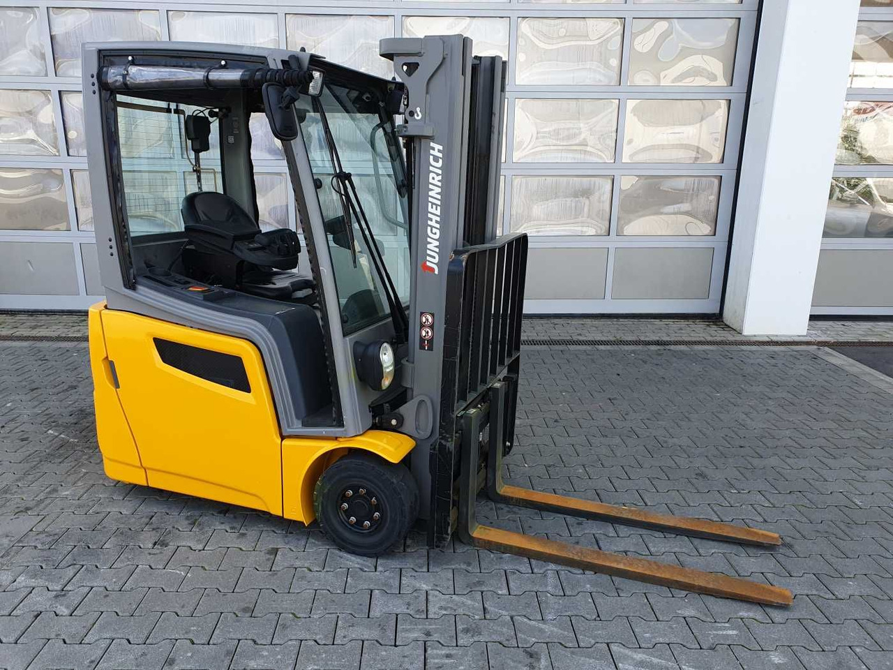 Jungheinrich EFG 215 / Triplex: 4.25m! / SS / nur 3.488h! - Elektrische heftruck: afbeelding 2 Jungheinrich EFG 215 / Triplex: 4.25m! / SS / nur 3.488h! - Elektrische heftruck: afbeelding 2