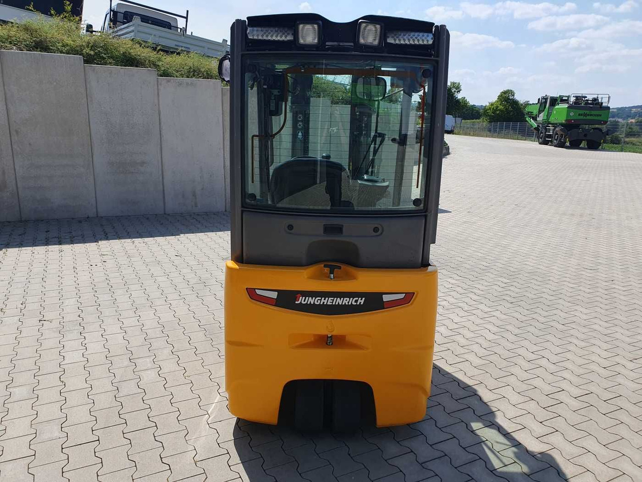 Jungheinrich EFG 215 / Triplex: 4.25m! / nur 3.439h! / 2022 - Elektrische heftruck: afbeelding 5 Jungheinrich EFG 215 / Triplex: 4.25m! / nur 3.439h! / 2022 - Elektrische heftruck: afbeelding 5