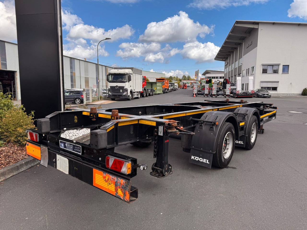 Kögel ZW 18 Lafette SAF Achsen 15.910kg Nutzlast - Containertransporter/ Wissellaadbak aanhangwagen: afbeelding 2 Kögel ZW 18 Lafette SAF Achsen 15.910kg Nutzlast - Containertransporter/ Wissellaadbak aanhangwagen: afbeelding 2
