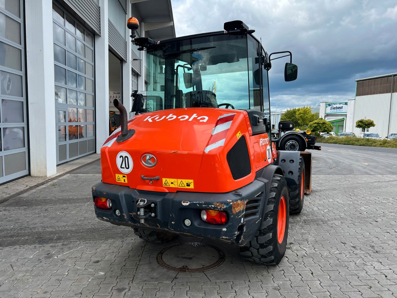 Kubota R070 / Gabel & Schaufel / nur 1.869h! - Wiellader: afbeelding 4 Kubota R070 / Gabel & Schaufel / nur 1.869h! - Wiellader: afbeelding 4