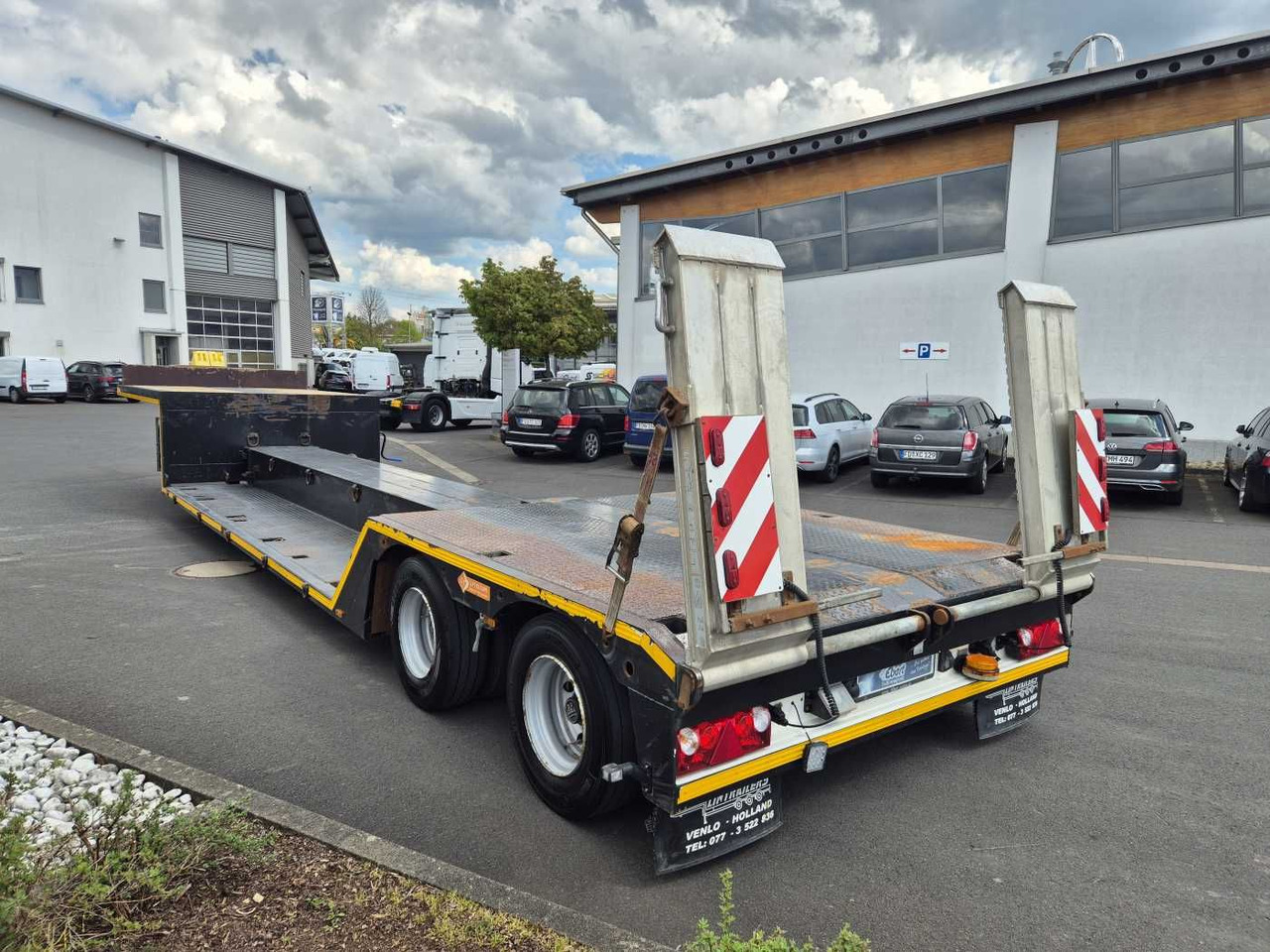 LinTrailers S2A 14 LSDN Teleskopierbar BPW-Achsen 57.000km - Dieplader oplegger: afbeelding 3 LinTrailers S2A 14 LSDN Teleskopierbar BPW-Achsen 57.000km - Dieplader oplegger: afbeelding 3