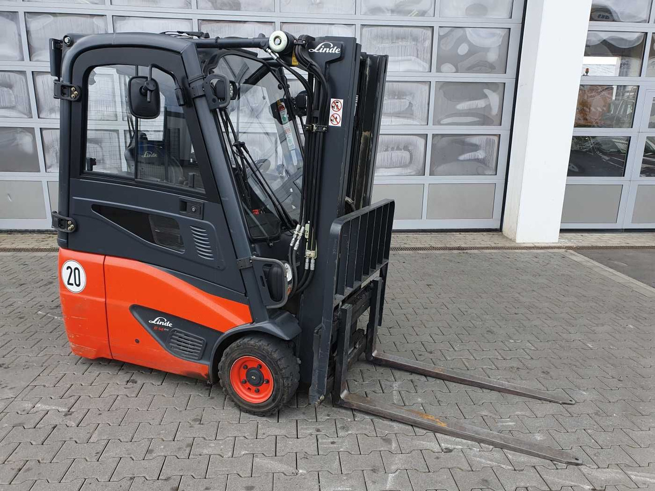 Linde E14 - 02 / Triplex: 4.00m! / SS / nur 2.119h! - Elektrische heftruck: afbeelding 2 Linde E14 - 02 / Triplex: 4.00m! / SS / nur 2.119h! - Elektrische heftruck: afbeelding 2