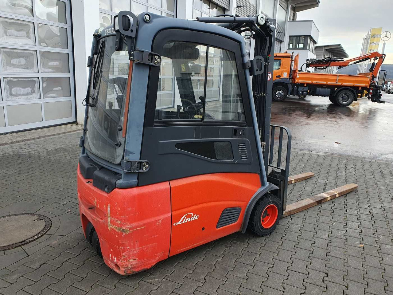 Linde E18 - 01 / Triplex: 4.50m! / SS / nur 5.672h! - Elektrische heftruck: afbeelding 4 Linde E18 - 01 / Triplex: 4.50m! / SS / nur 5.672h! - Elektrische heftruck: afbeelding 4