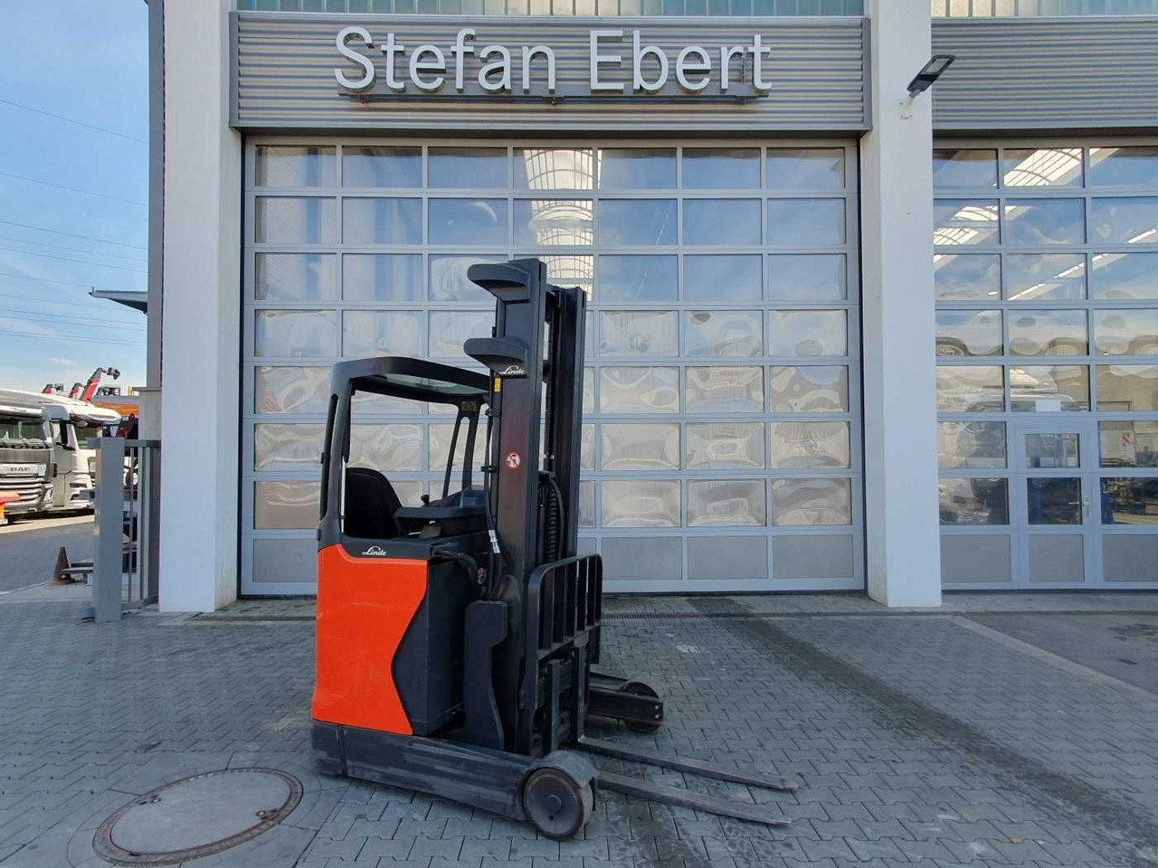 Linde R12B-01 / nur 2.394h! / Hubhöhe: 6m / 2015 - Reach truck: afbeelding 1 Linde R12B-01 / nur 2.394h! / Hubhöhe: 6m / 2015 - Reach truck: afbeelding 1