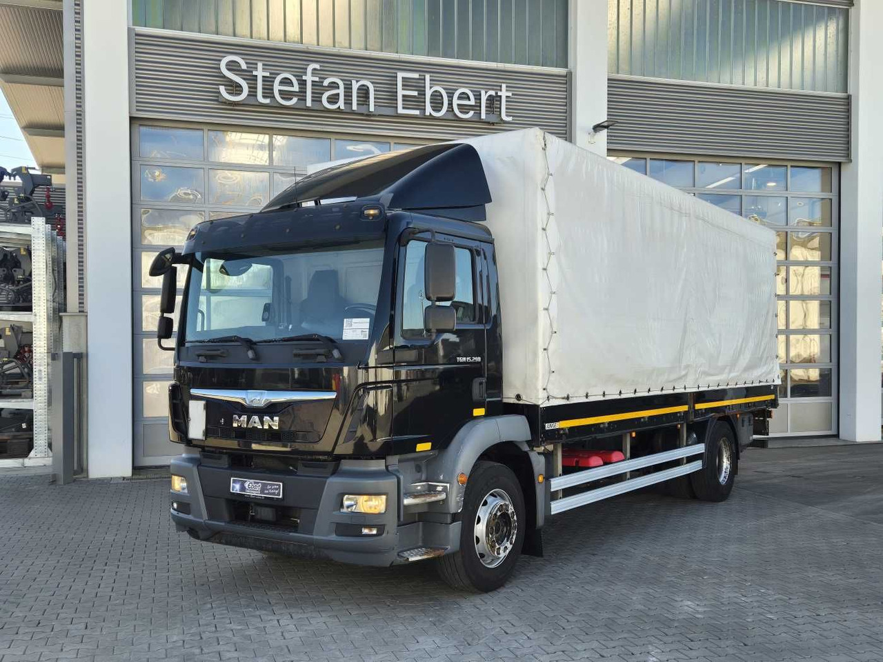 MAN TGM 15.290 4x2 BL Pritsche Plane LBW Bär 1.500kg - Schuifzeilen vrachtwagen: afbeelding 1 MAN TGM 15.290 4x2 BL Pritsche Plane LBW Bär 1.500kg - Schuifzeilen vrachtwagen: afbeelding 1