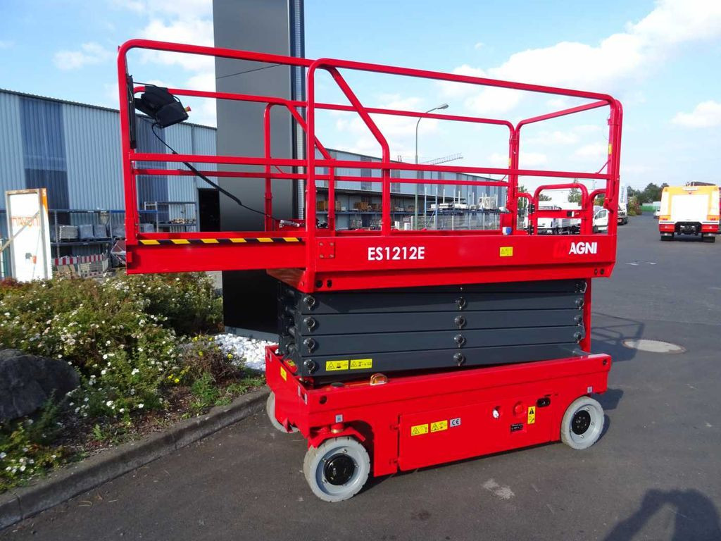 Magni ES1212E Scherenbühne // 12m Arbeitshöhe - Schaarlift: afbeelding 3 Magni ES1212E Scherenbühne // 12m Arbeitshöhe - Schaarlift: afbeelding 3