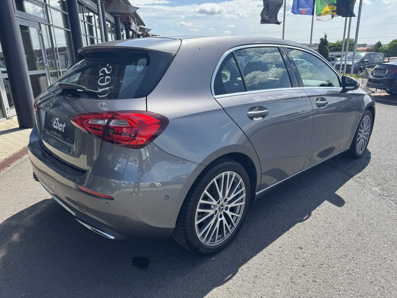 Mercedes-Benz A 180 7G Progressive MBUX+Navi+SHZ +Carplay+ - Sedan: afbeelding 4 Mercedes-Benz A 180 7G Progressive MBUX+Navi+SHZ +Carplay+ - Sedan: afbeelding 4