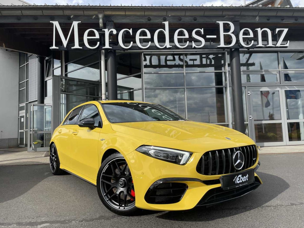 Mercedes-Benz A 45 S AMG PerfSitz+Night+PAGA+RIDE +19' - Sedan: afbeelding 1 Mercedes-Benz A 45 S AMG PerfSitz+Night+PAGA+RIDE +19' - Sedan: afbeelding 1
