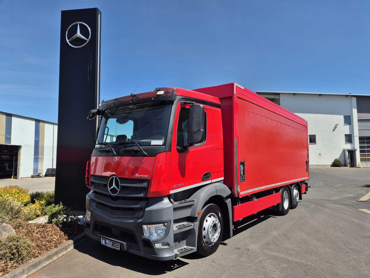 Mercedes-Benz Antos 2540 LnR 6x2 LBW Schiebeplanen AHK - Drankenwagen vrachtwagen: afbeelding 1 Mercedes-Benz Antos 2540 LnR 6x2 LBW Schiebeplanen AHK - Drankenwagen vrachtwagen: afbeelding 1