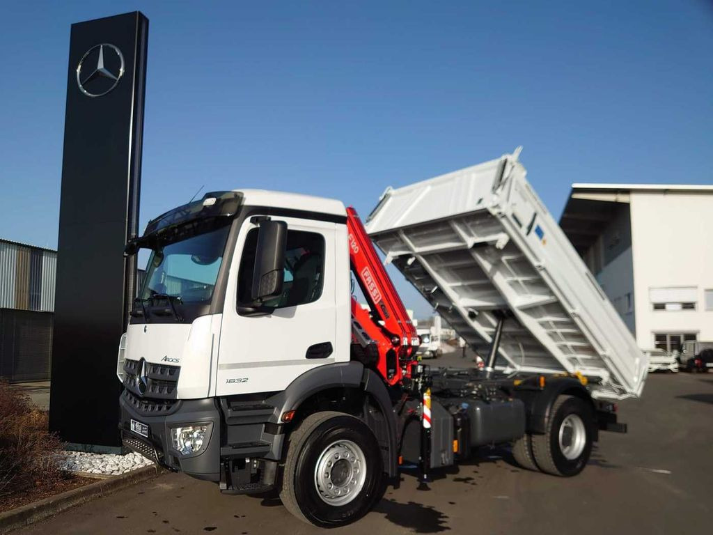 Mercedes-Benz Arocs 1832 KK 4x2 Kipper+Kran Fassi F120+Funk - Kipper vrachtwagen, Kraanwagen: afbeelding 1 Mercedes-Benz Arocs 1832 KK 4x2 Kipper+Kran Fassi F120+Funk - Kipper vrachtwagen, Kraanwagen: afbeelding 1
