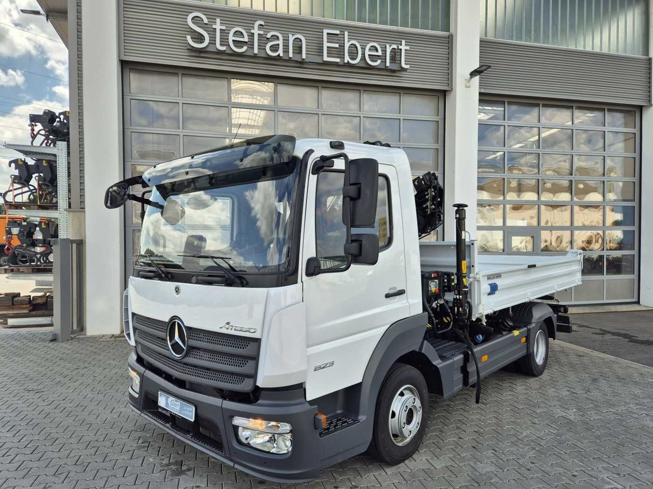 Mercedes-Benz Atego 823 KK Kipper+Kran+Funk+Greifersteuerung - Kipper bestelwagen: afbeelding 2 Mercedes-Benz Atego 823 KK Kipper+Kran+Funk+Greifersteuerung - Kipper bestelwagen: afbeelding 2
