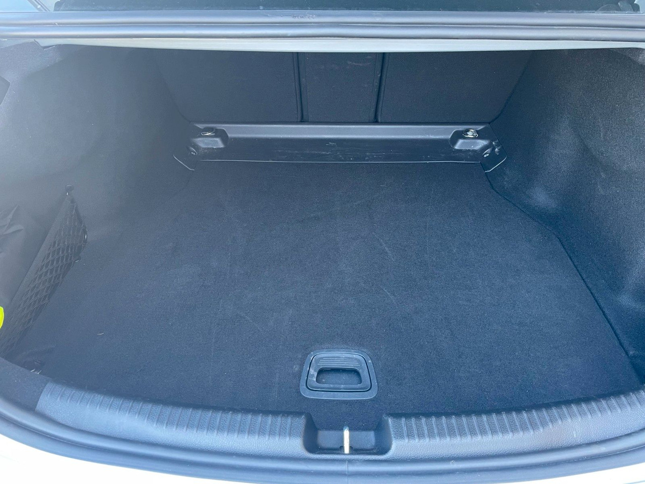 Sedan Mercedes-Benz C 220 d AVANTGARDE R-Kamera+Carplay+TotW+Ambient: afbeelding 7