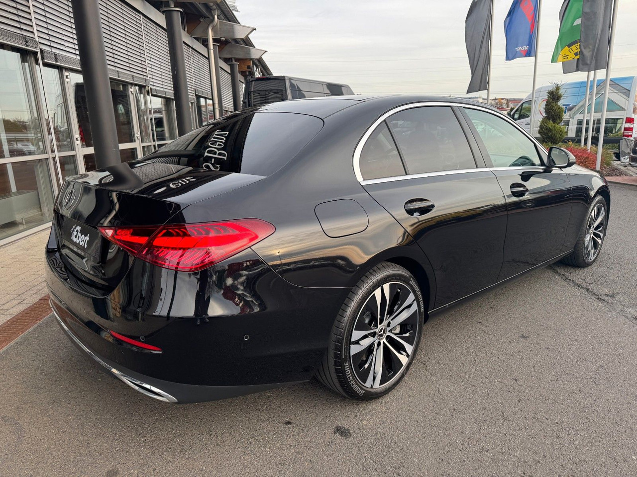 Mercedes-Benz C 220d Avantgarde+Pano+HUD+RFK+TotW+AmbiPrem - Sedan: afbeelding 5 Mercedes-Benz C 220d Avantgarde+Pano+HUD+RFK+TotW+AmbiPrem - Sedan: afbeelding 5