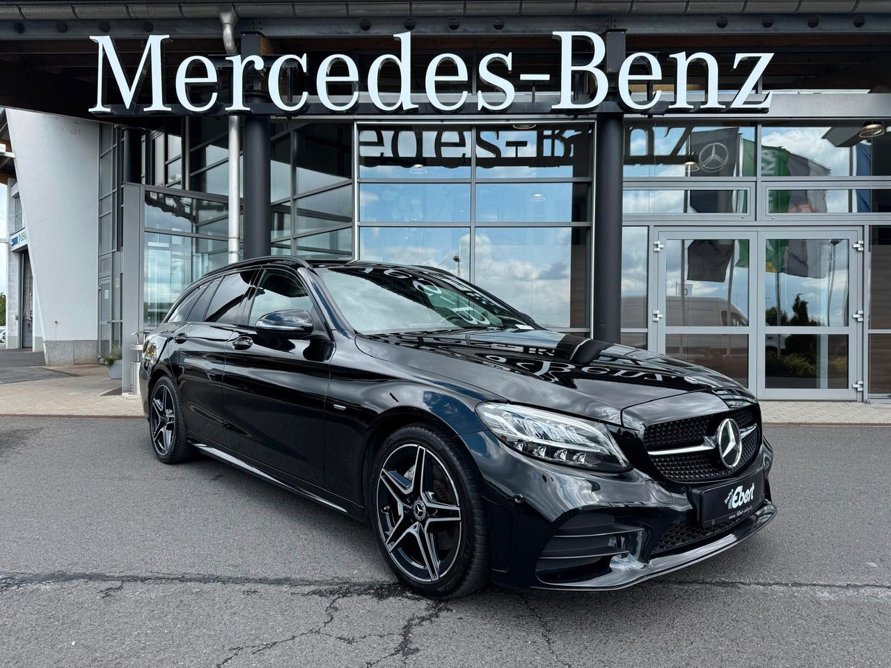 Mercedes-Benz C 220d NightEdition+AMG+Distr+SportfahrW+RFK - Stationwagen: afbeelding 1 Mercedes-Benz C 220d NightEdition+AMG+Distr+SportfahrW+RFK - Stationwagen: afbeelding 1