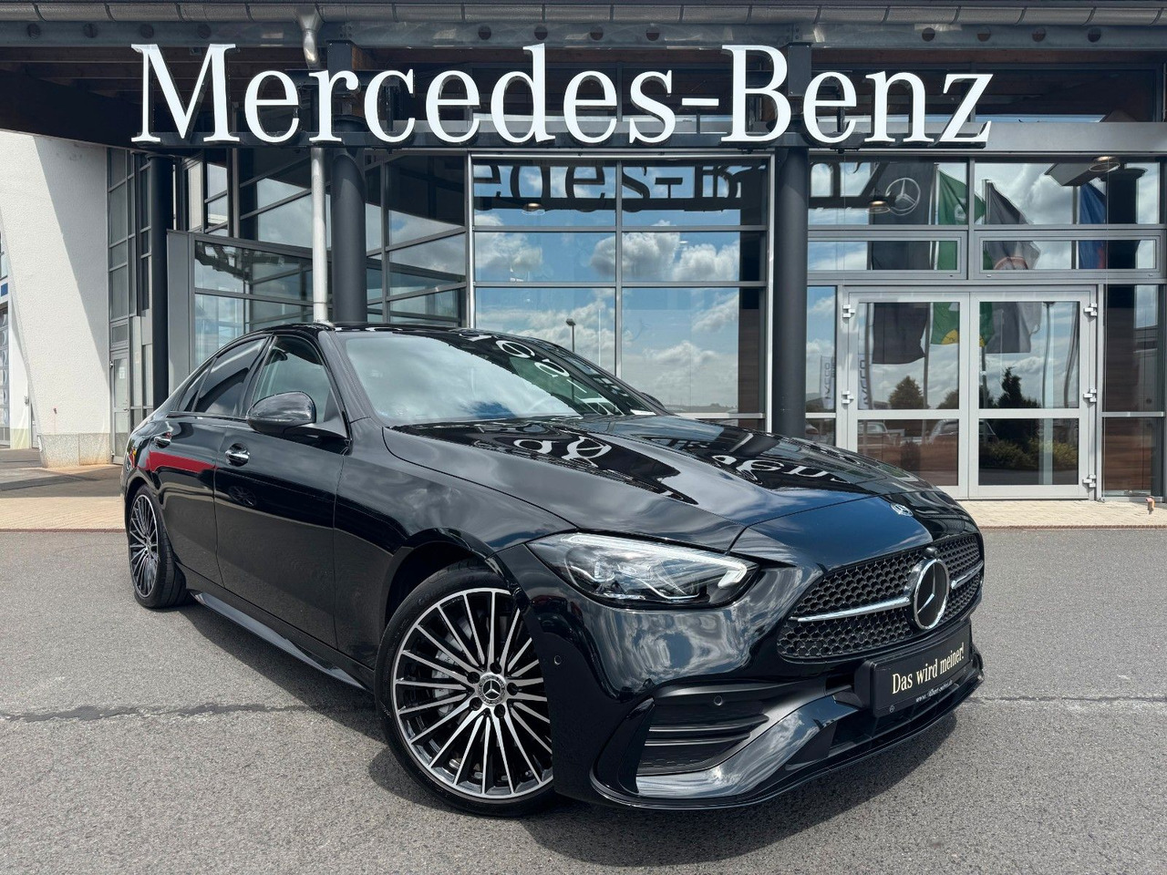 Mercedes-Benz C 300 AMG+DistrPlus+360+SportfahrW+Night+19Zoll - Sedan: afbeelding 1 Mercedes-Benz C 300 AMG+DistrPlus+360+SportfahrW+Night+19Zoll - Sedan: afbeelding 1