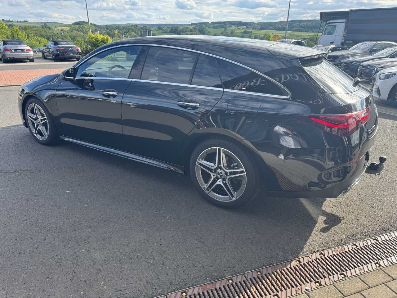 Mercedes-Benz CLA 180 Shooting Brake+AMG+Distr+AHK+RFK+ - Personenwagen: afbeelding 3 Mercedes-Benz CLA 180 Shooting Brake+AMG+Distr+AHK+RFK+ - Personenwagen: afbeelding 3