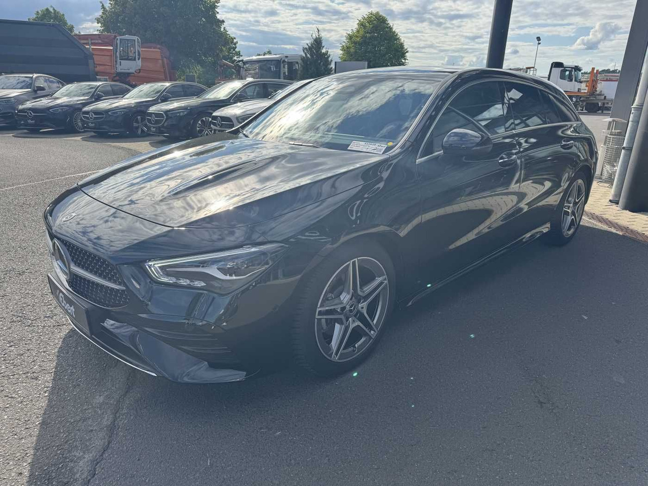 Mercedes-Benz CLA 180 Shooting Brake+AMG+Distr+AHK+RFK+ - Personenwagen: afbeelding 2 Mercedes-Benz CLA 180 Shooting Brake+AMG+Distr+AHK+RFK+ - Personenwagen: afbeelding 2