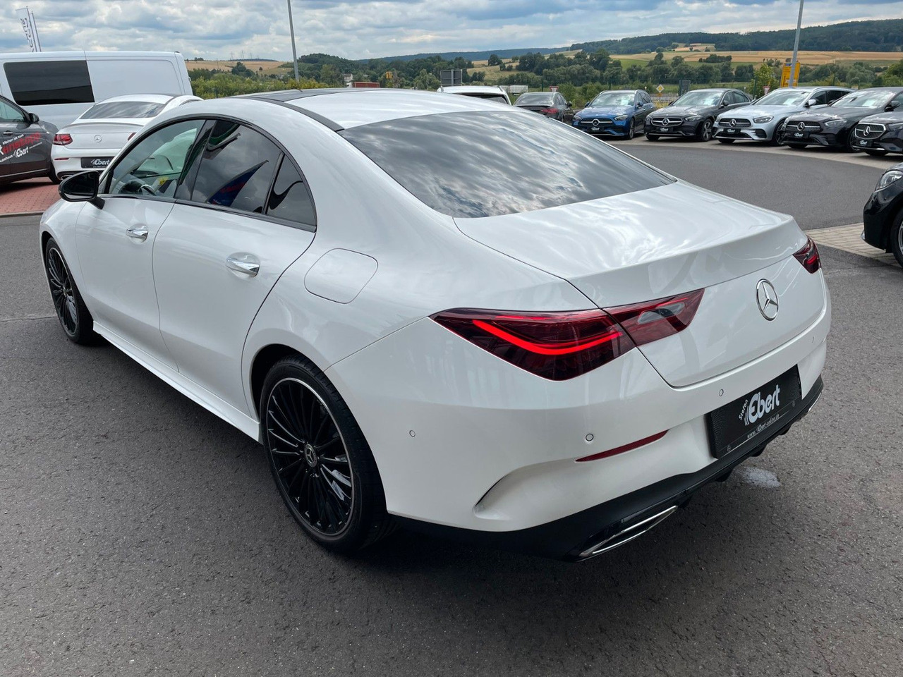 Mercedes-Benz CLA 200 AMG Pano+R-Kamera+19" - Personenwagen: afbeelding 3 Mercedes-Benz CLA 200 AMG Pano+R-Kamera+19" - Personenwagen: afbeelding 3