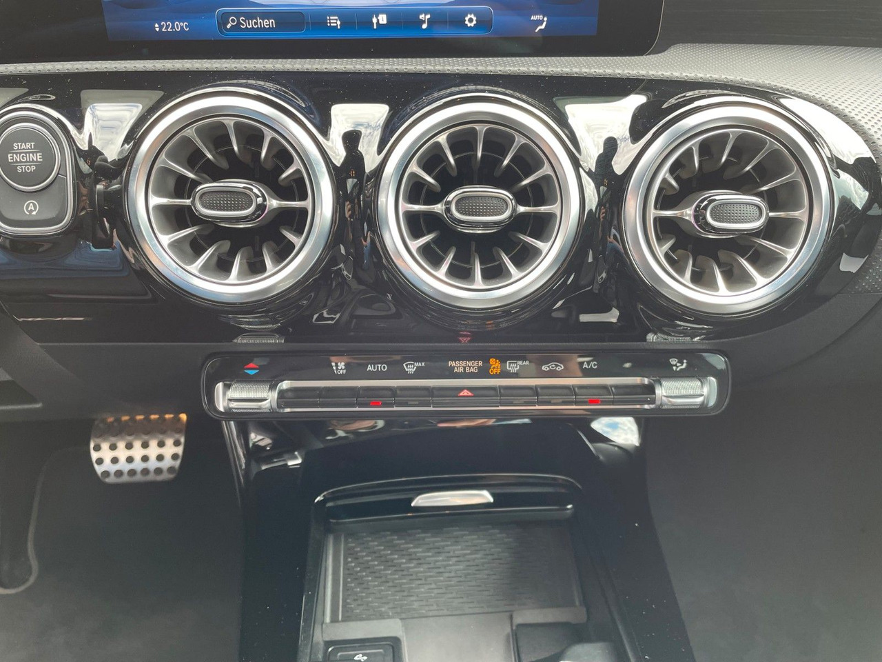 Coupé Mercedes-Benz CLA 200 AMG Pano+R-Kamera+19"+TOTW+DISTR+MULITBE: afbeelding 20 Coupé Mercedes-Benz CLA 200 AMG Pano+R-Kamera+19"+TOTW+DISTR+MULITBE: afbeelding 20