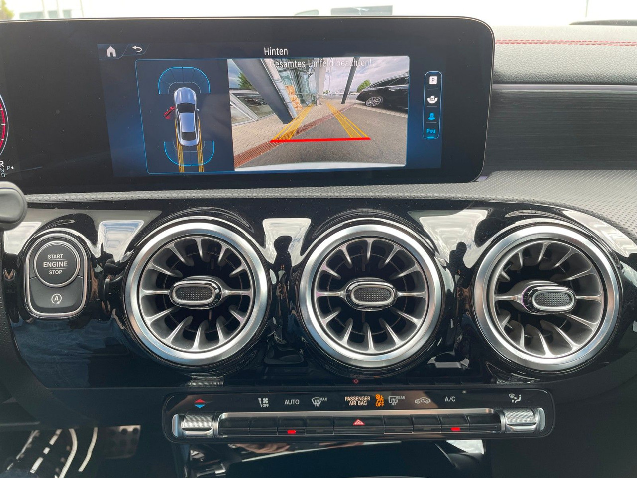 Coupé Mercedes-Benz CLA 200 AMG Pano+R-Kamera+19"+TOTW+DISTR+MULITBE: afbeelding 18 Coupé Mercedes-Benz CLA 200 AMG Pano+R-Kamera+19"+TOTW+DISTR+MULITBE: afbeelding 18