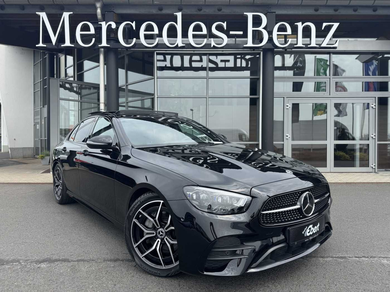 Mercedes-Benz E 220d AMG+Distr+Multibeam+Pano+ Ambiente+Night - Sedan: afbeelding 1 Mercedes-Benz E 220d AMG+Distr+Multibeam+Pano+ Ambiente+Night - Sedan: afbeelding 1