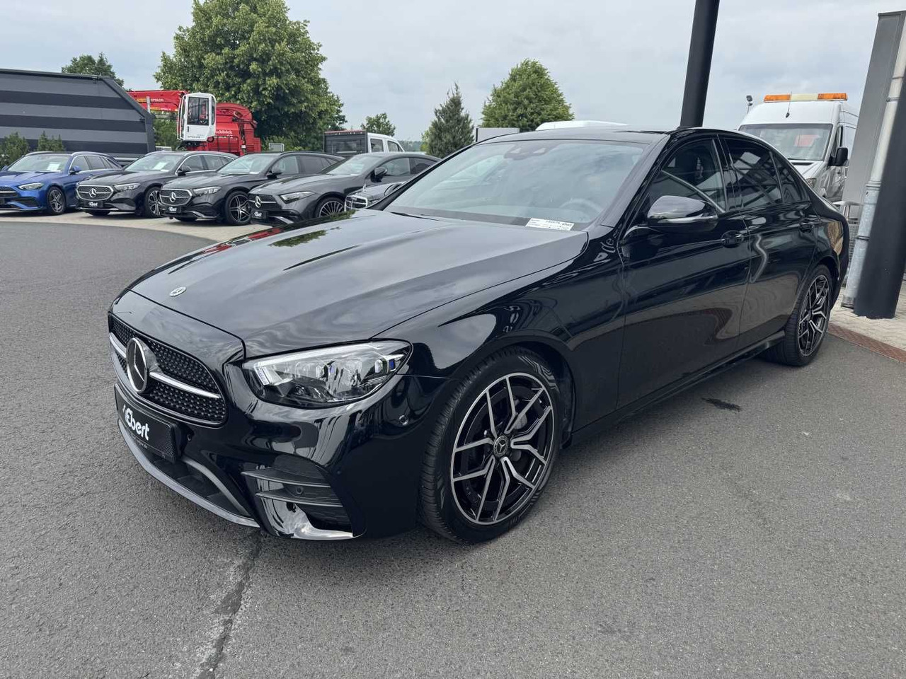 Mercedes-Benz E 220d AMG+Distr+Multibeam+Pano+ Ambiente+Night - Sedan: afbeelding 2 Mercedes-Benz E 220d AMG+Distr+Multibeam+Pano+ Ambiente+Night - Sedan: afbeelding 2