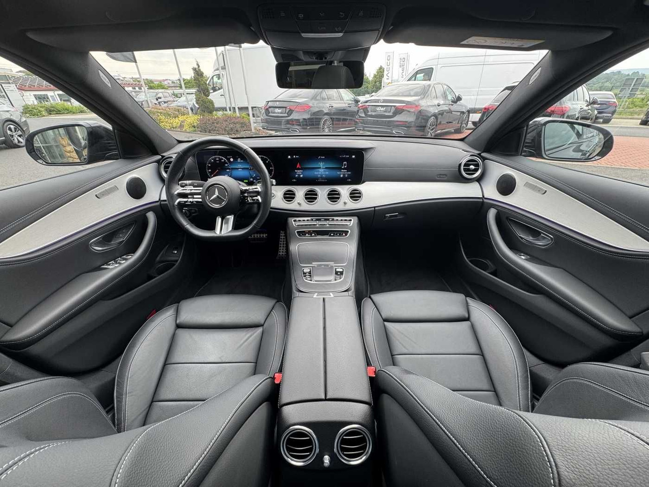 Sedan Mercedes-Benz E 220d AMG+Pano+Distr+Multibeam+RFK+Night: afbeelding 11