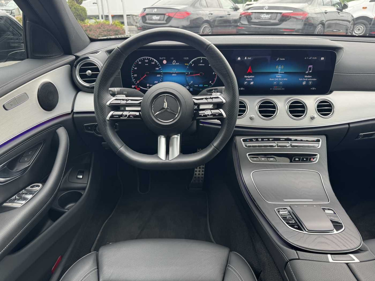 Sedan Mercedes-Benz E 220d AMG+Pano+Distr+Multibeam+RFK+Night: afbeelding 10