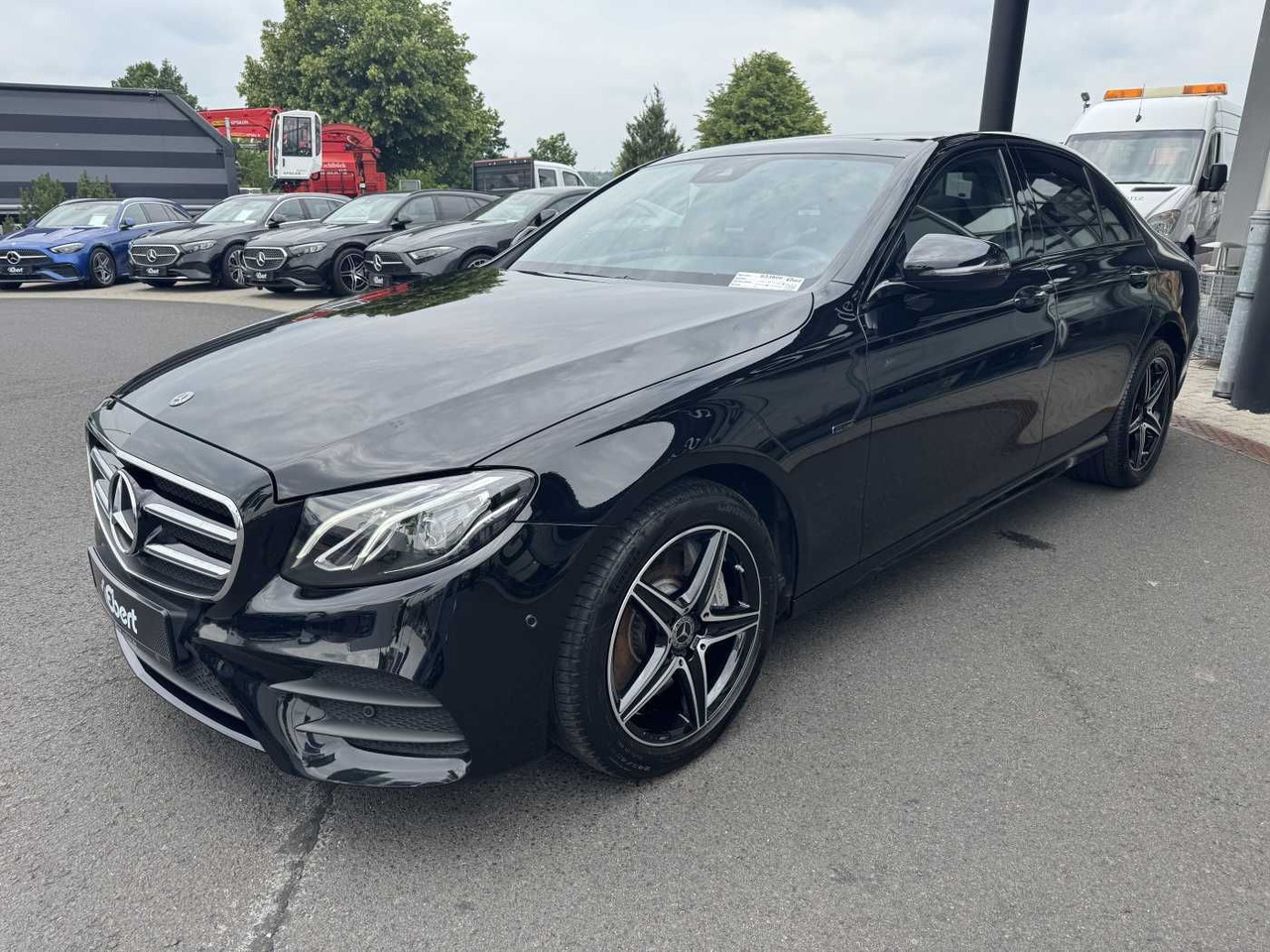 Mercedes-Benz E 300de 9G AMG+Pano+Memory+Ambiente+ RFK+Night - Sedan: afbeelding 2 Mercedes-Benz E 300de 9G AMG+Pano+Memory+Ambiente+ RFK+Night - Sedan: afbeelding 2
