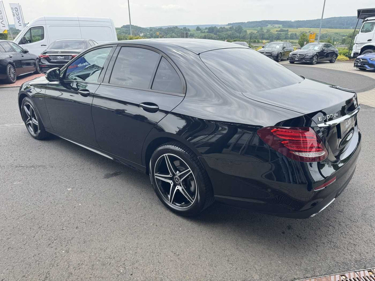 Mercedes-Benz E 300de 9G AMG+Pano+Memory+Ambiente+ RFK+Night - Sedan: afbeelding 3 Mercedes-Benz E 300de 9G AMG+Pano+Memory+Ambiente+ RFK+Night - Sedan: afbeelding 3
