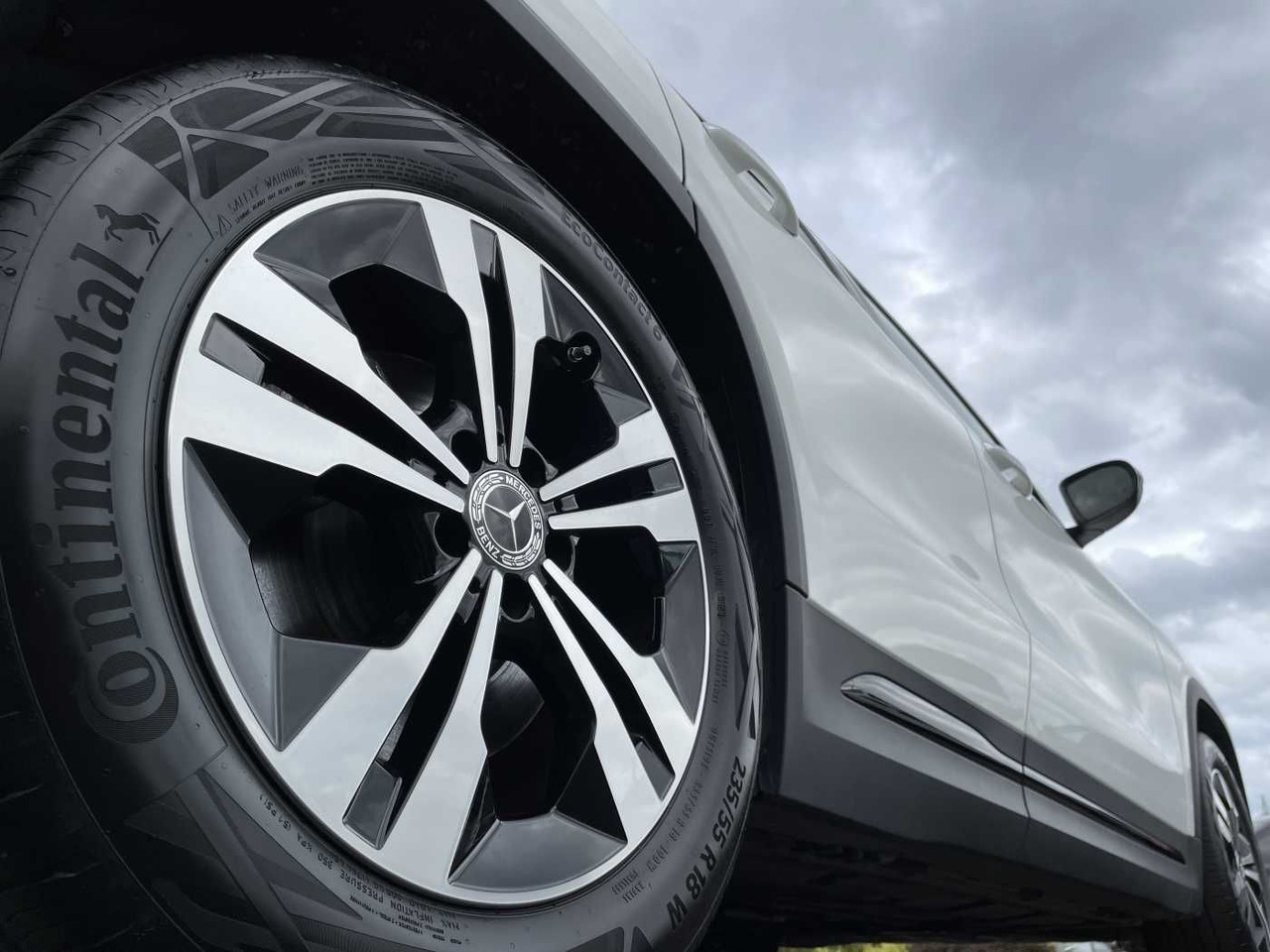 Mercedes-Benz GLA 220 4M 8G Progressive R-Kamera +Distr+Ambien - SUV: afbeelding 5 Mercedes-Benz GLA 220 4M 8G Progressive R-Kamera +Distr+Ambien - SUV: afbeelding 5