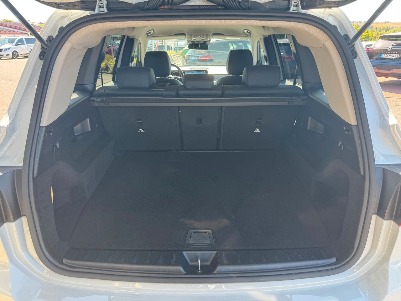 SUV Mercedes-Benz GLB 180 Style+Distronic+RKamera+Vollleder: afbeelding 8