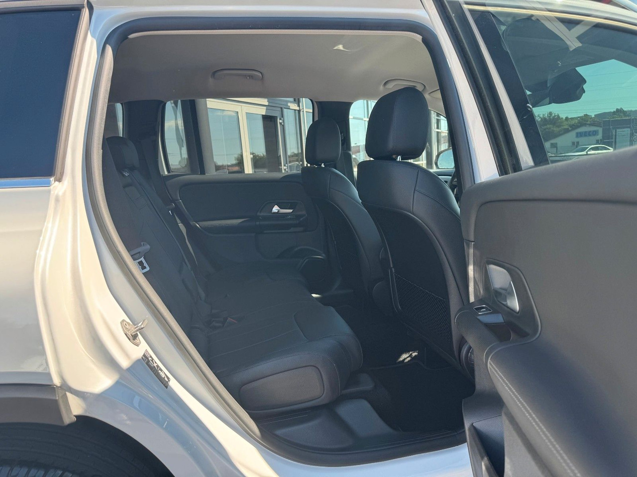SUV Mercedes-Benz GLB 180 Style+Distronic+RKamera+Vollleder: afbeelding 7