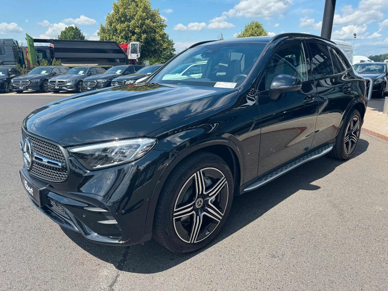 Mercedes-Benz GLC 200 4M AMG+Pano+Memory+RFK+Night+TotW - SUV: afbeelding 2 Mercedes-Benz GLC 200 4M AMG+Pano+Memory+RFK+Night+TotW - SUV: afbeelding 2