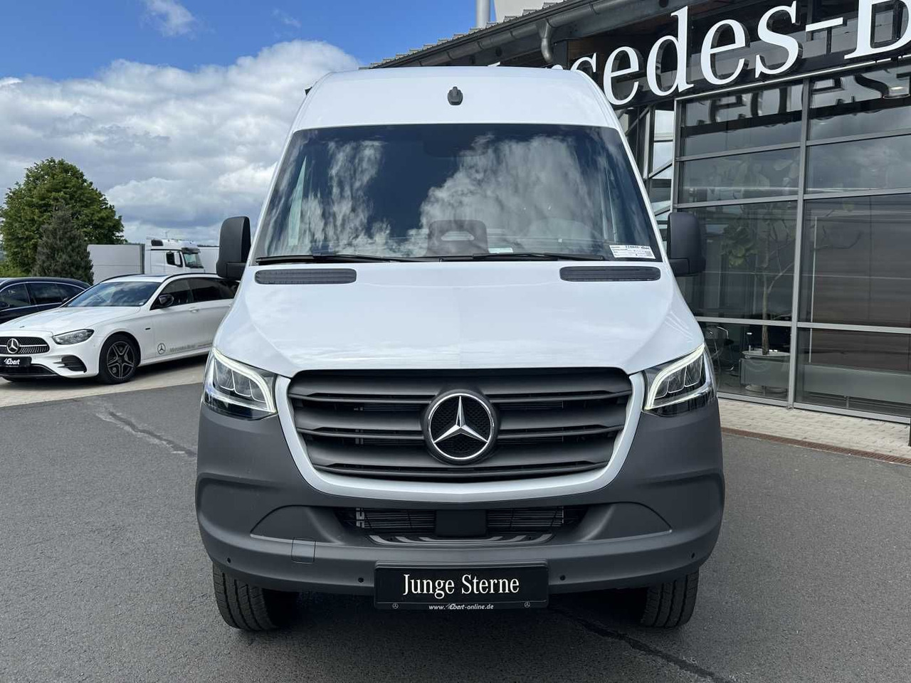 Mercedes-Benz Sprinter 319 CDI 4x4 4325 Kamera LED SHZ MBUX - Gesloten bestelwagen: afbeelding 2 Mercedes-Benz Sprinter 319 CDI 4x4 4325 Kamera LED SHZ MBUX - Gesloten bestelwagen: afbeelding 2