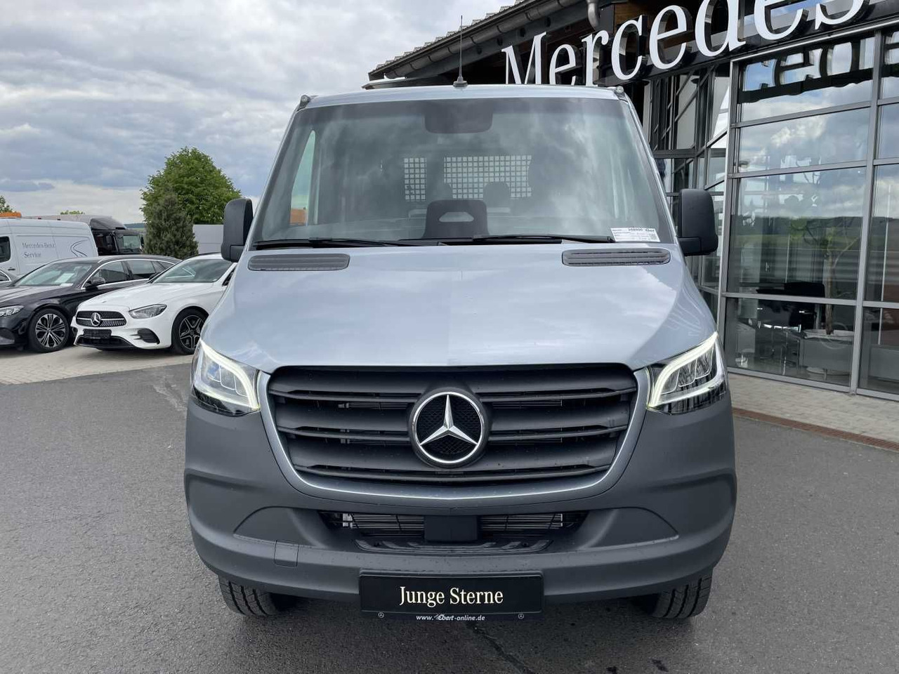 Mercedes-Benz Sprinter 319 CDI 4x4 DoKa Klima Stdheiz AHK LED - Schuifzeilen bestelwagen: afbeelding 2 Mercedes-Benz Sprinter 319 CDI 4x4 DoKa Klima Stdheiz AHK LED - Schuifzeilen bestelwagen: afbeelding 2
