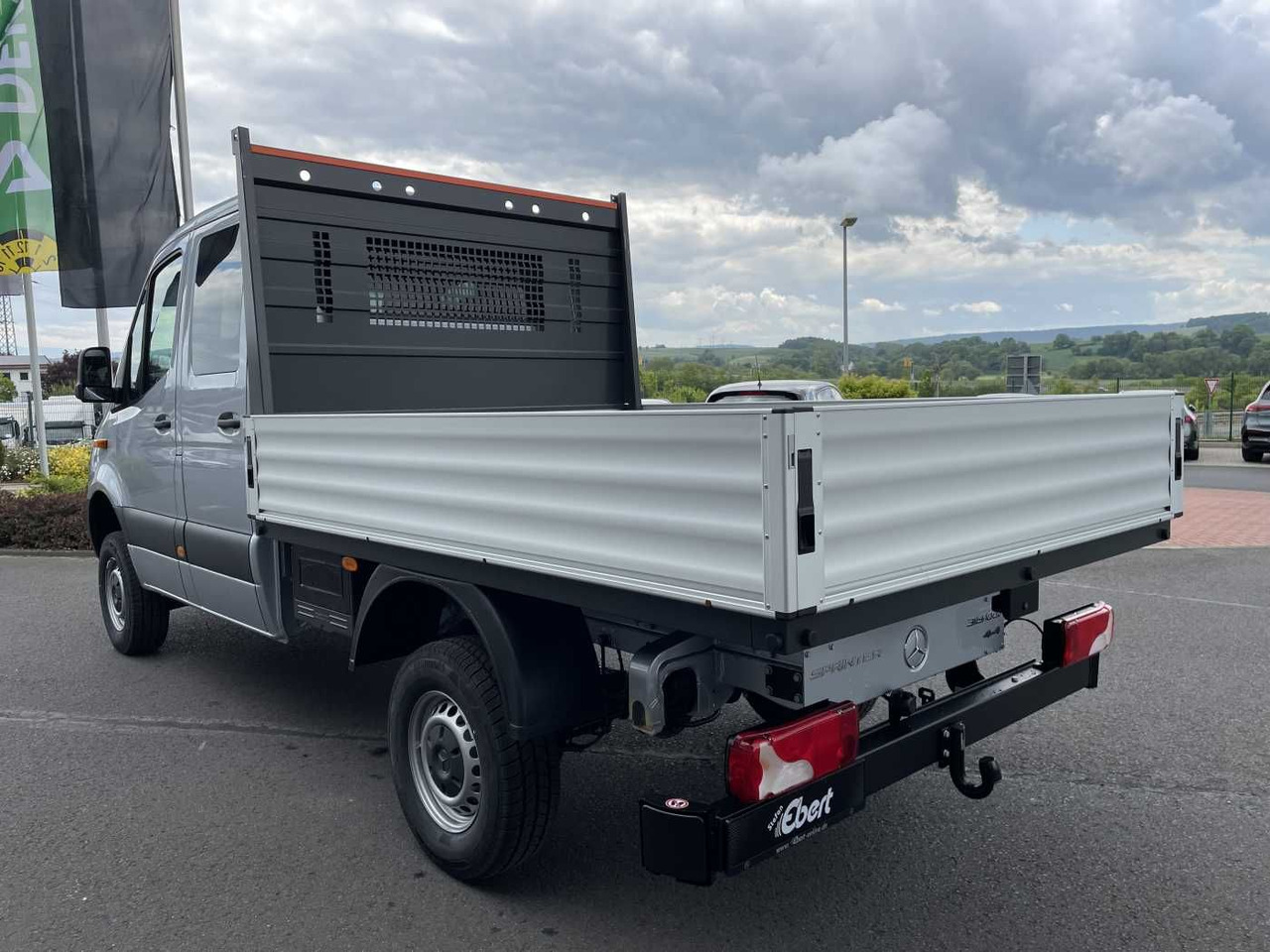 Mercedes-Benz Sprinter 319 CDI 4x4 DoKa Klima Stdheiz AHK LED - Bestelwagen open laadbak: afbeelding 4 Mercedes-Benz Sprinter 319 CDI 4x4 DoKa Klima Stdheiz AHK LED - Bestelwagen open laadbak: afbeelding 4
