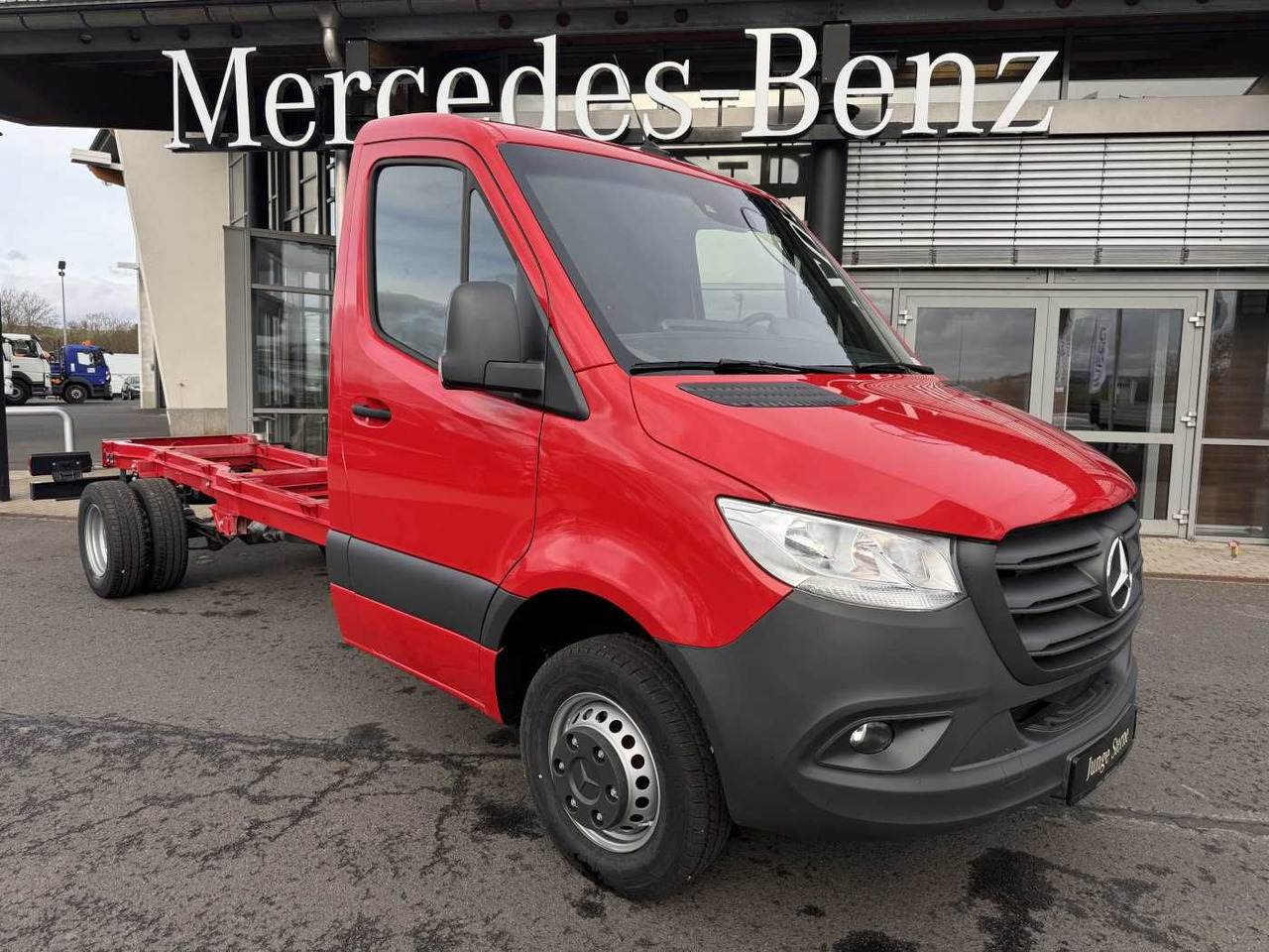 Mercedes-Benz Sprinter 517 CDI 4325 Fahrgestell AHK3,5 5.500kg - Chassis vrachtwagen: afbeelding 1 Mercedes-Benz Sprinter 517 CDI 4325 Fahrgestell AHK3,5 5.500kg - Chassis vrachtwagen: afbeelding 1