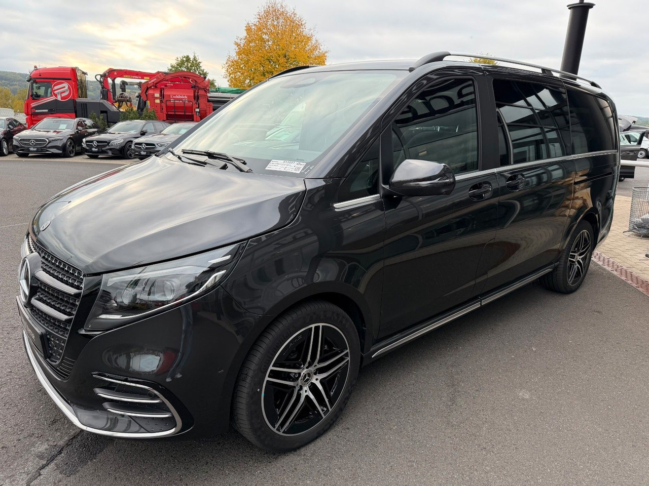 Mercedes-Benz V 300 d 4MATIC EXCLUSIVE AMG Panorama Standheiz - Personenvervoer: afbeelding 3 Mercedes-Benz V 300 d 4MATIC EXCLUSIVE AMG Panorama Standheiz - Personenvervoer: afbeelding 3