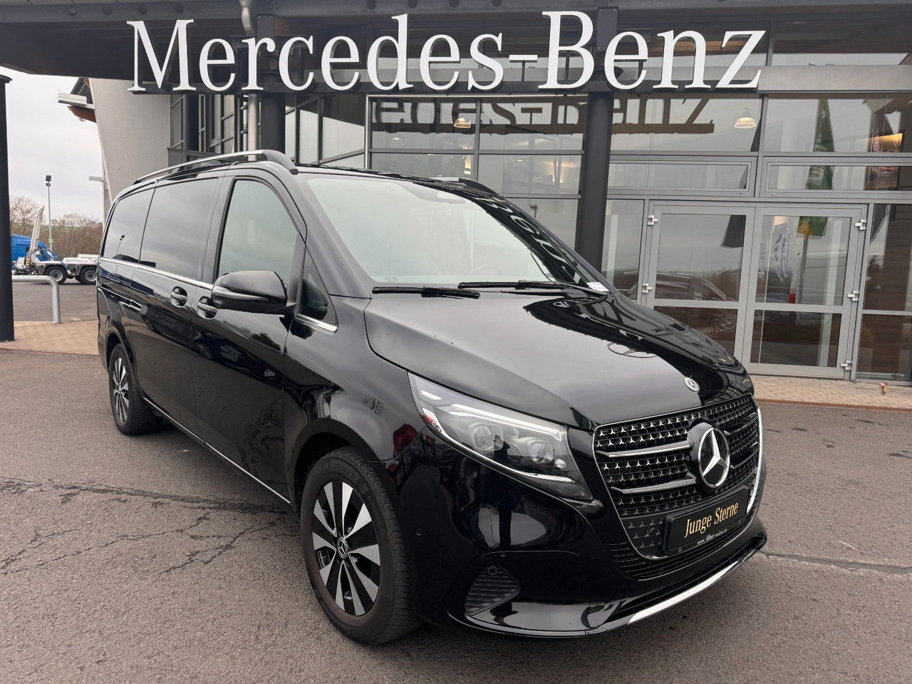 Mercedes-Benz V 300 d AVA DISTRONIC AHK Standheiz Sound - Stationwagen: afbeelding 1 Mercedes-Benz V 300 d AVA DISTRONIC AHK Standheiz Sound - Stationwagen: afbeelding 1