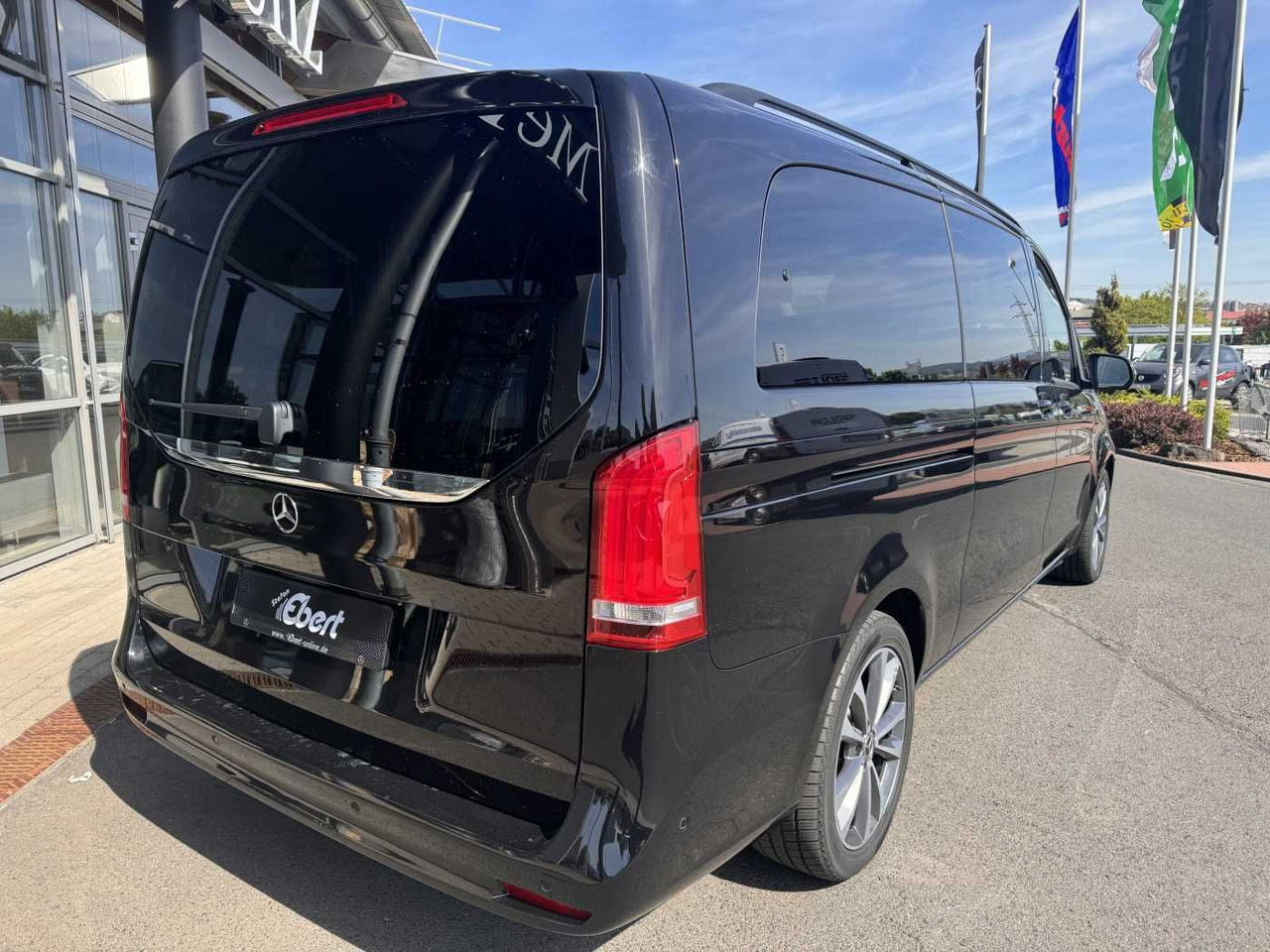 Mercedes-Benz V 300 d AVA Extralang AIRMATIC Standheiz 360Kam - Personenwagen: afbeelding 4 Mercedes-Benz V 300 d AVA Extralang AIRMATIC Standheiz 360Kam - Personenwagen: afbeelding 4