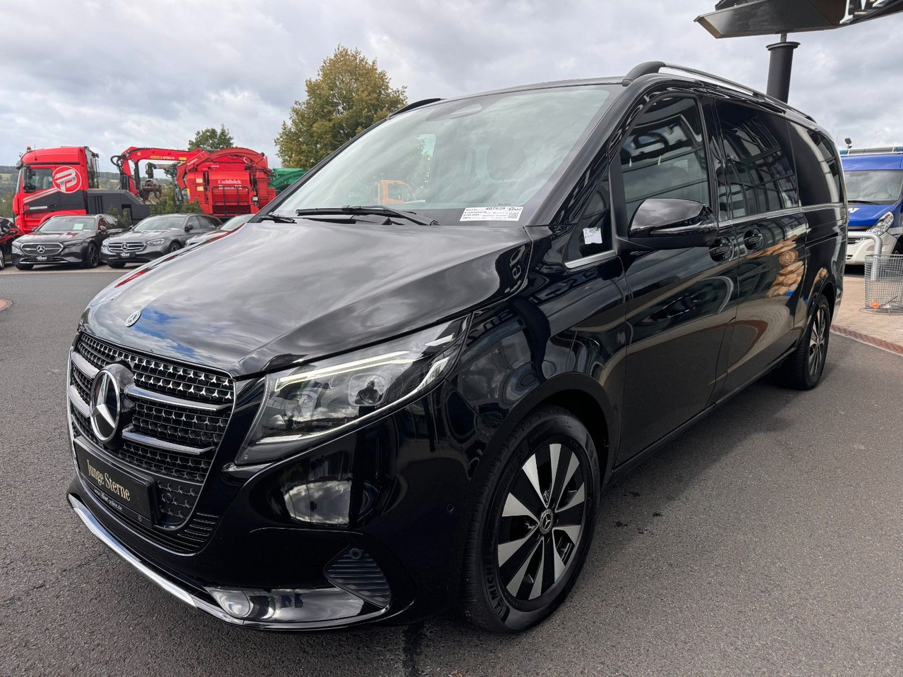 Mercedes-Benz V 300 d AVANTGARDE Extralang 360Kamera Standheiz - Personenvervoer: afbeelding 3 Mercedes-Benz V 300 d AVANTGARDE Extralang 360Kamera Standheiz - Personenvervoer: afbeelding 3