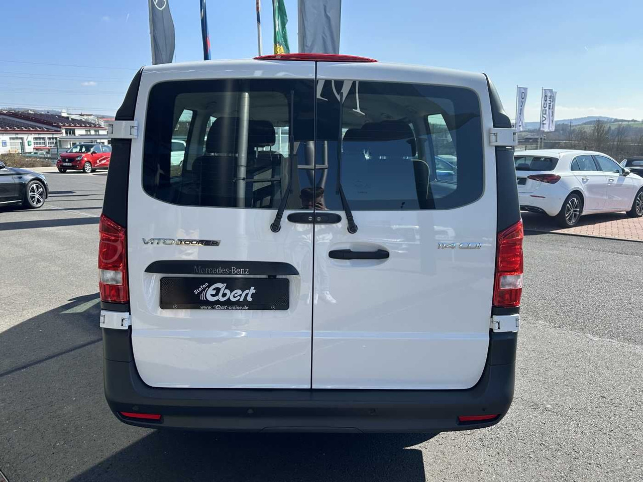 Mercedes-Benz Vito 114 CDI Tourer 8Sitze Klima Audio40 Kamera - Personenvervoer: afbeelding 5 Mercedes-Benz Vito 114 CDI Tourer 8Sitze Klima Audio40 Kamera - Personenvervoer: afbeelding 5
