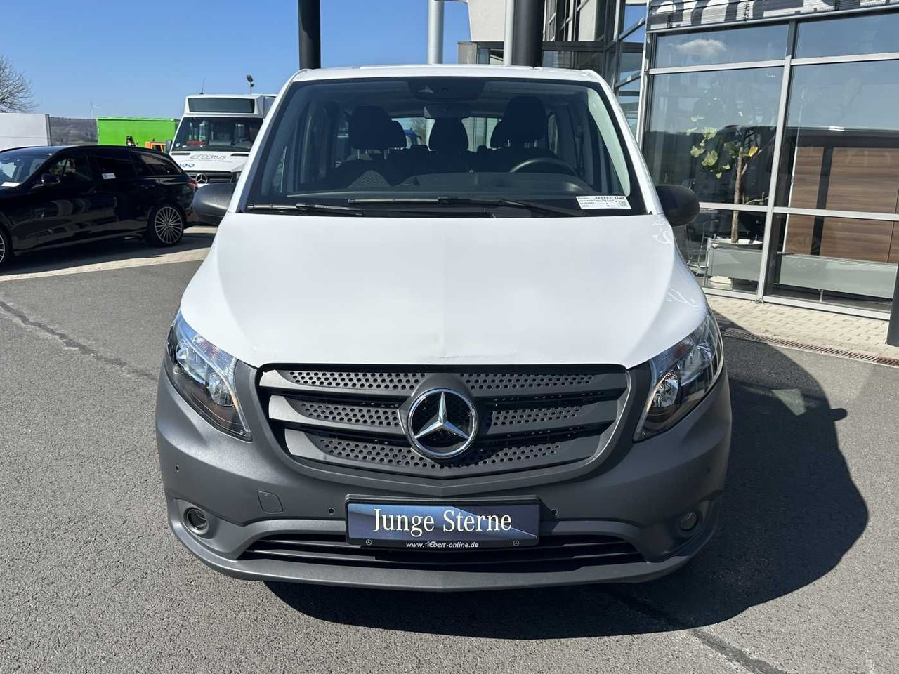 Mercedes-Benz Vito 114 CDI Tourer 8Sitze Klima Audio40 Kamera - Personenvervoer: afbeelding 2 Mercedes-Benz Vito 114 CDI Tourer 8Sitze Klima Audio40 Kamera - Personenvervoer: afbeelding 2