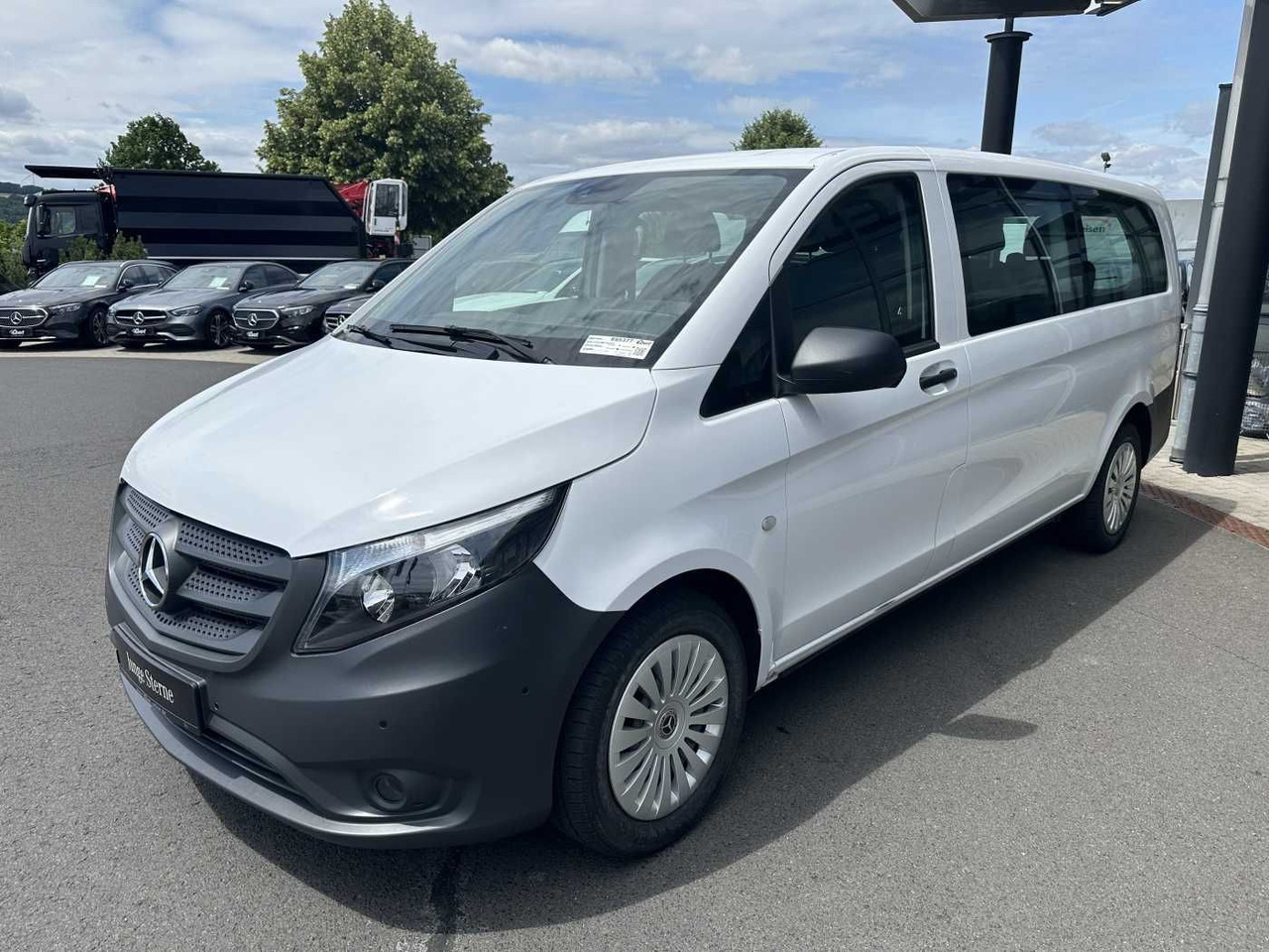 Mercedes-Benz Vito 114 CDI Tourer 9G Klima Audio40 Extralang - Personenvervoer: afbeelding 3 Mercedes-Benz Vito 114 CDI Tourer 9G Klima Audio40 Extralang - Personenvervoer: afbeelding 3