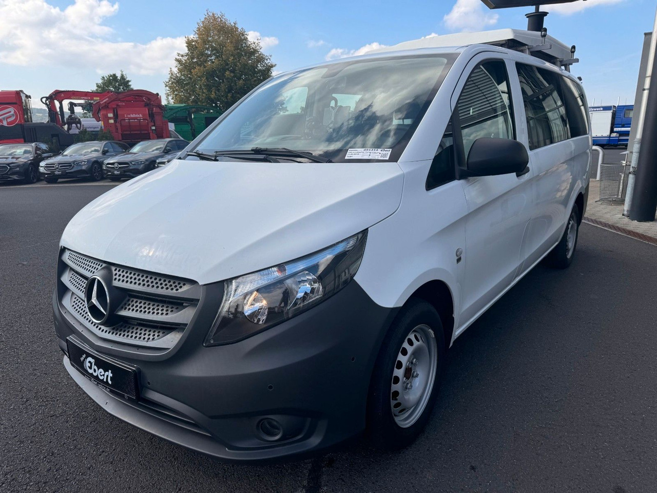 Mercedes-Benz Vito 114 CDI Tourer Begleitfahrzeug BF3+ / WVZ - Personenvervoer: afbeelding 3 Mercedes-Benz Vito 114 CDI Tourer Begleitfahrzeug BF3+ / WVZ - Personenvervoer: afbeelding 3