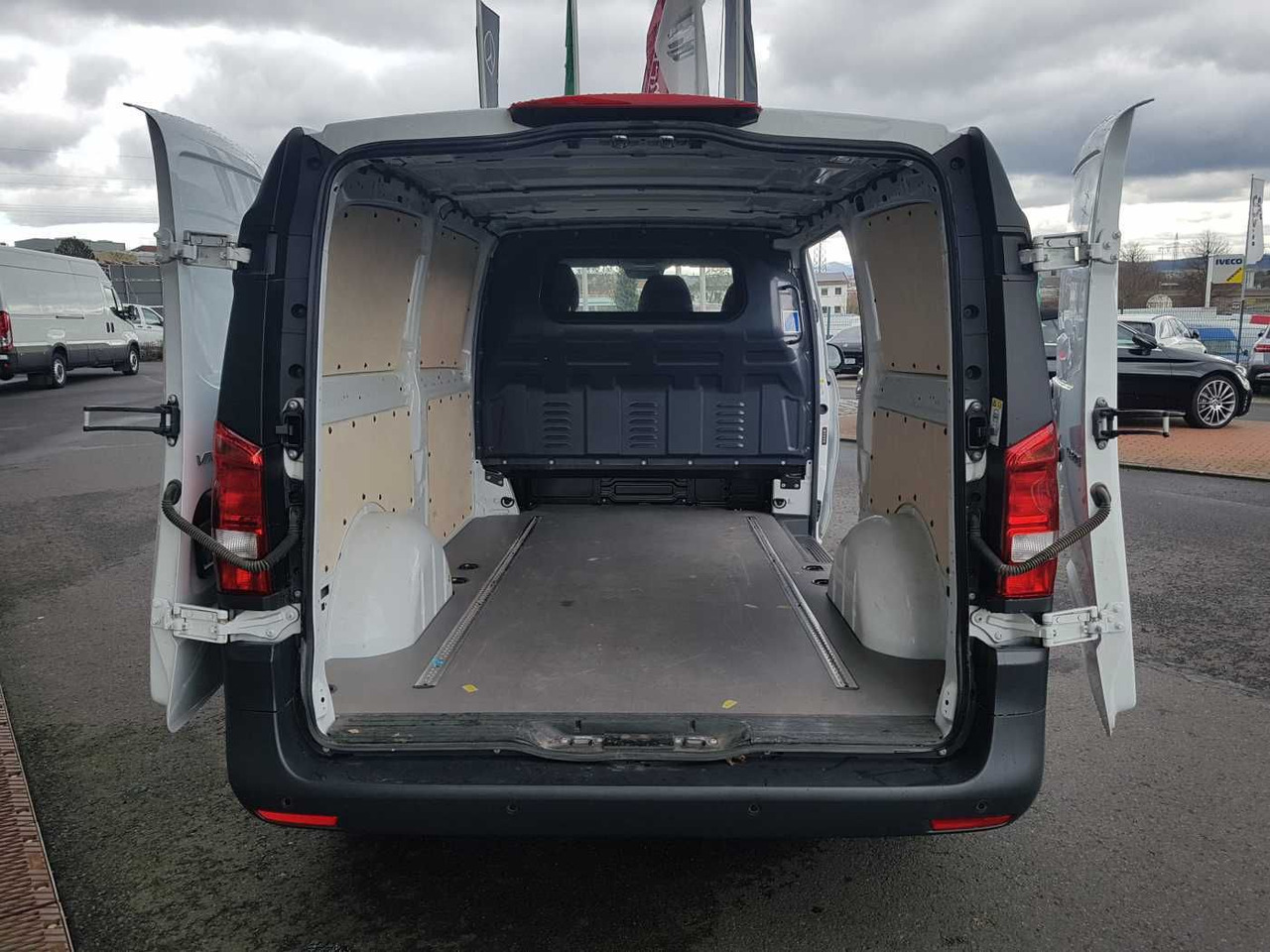 Mercedes-Benz Vito 116 CDI Extralang 9G Klima Kamera Audio40 - Kleine bestelwagen: afbeelding 5 Mercedes-Benz Vito 116 CDI Extralang 9G Klima Kamera Audio40 - Kleine bestelwagen: afbeelding 5