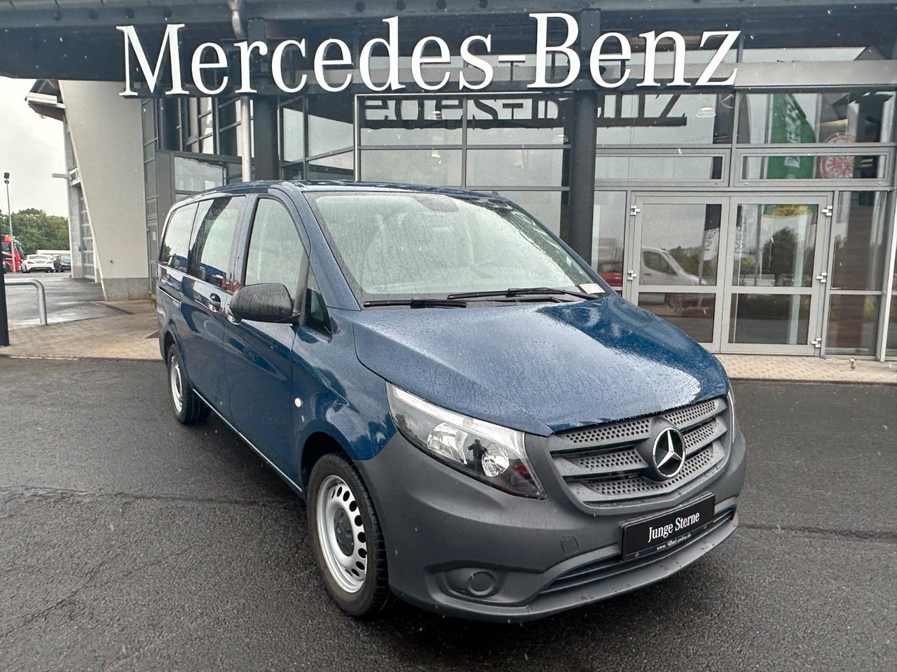 Mercedes-Benz Vito 119 CDI Tourer 3200 Klima AHK Tempomat - Personenvervoer: afbeelding 1 Mercedes-Benz Vito 119 CDI Tourer 3200 Klima AHK Tempomat - Personenvervoer: afbeelding 1