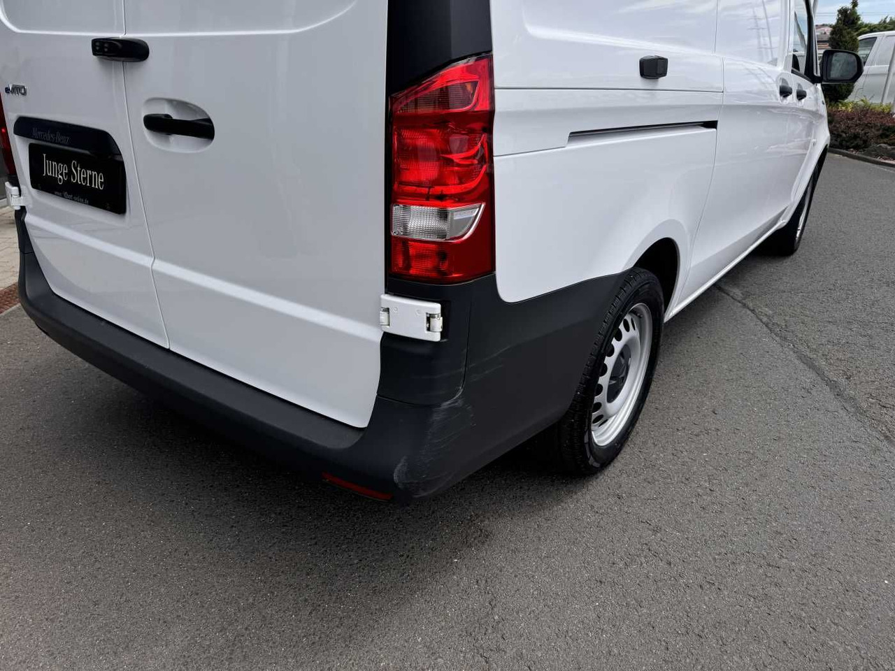 Mercedes-Benz eVito 112 Klima Kamera Navi SHZ Tempomat - Kleine bestelwagen, Elektrische bedrijfswagen: afbeelding 5 Mercedes-Benz eVito 112 Klima Kamera Navi SHZ Tempomat - Kleine bestelwagen, Elektrische bedrijfswagen: afbeelding 5